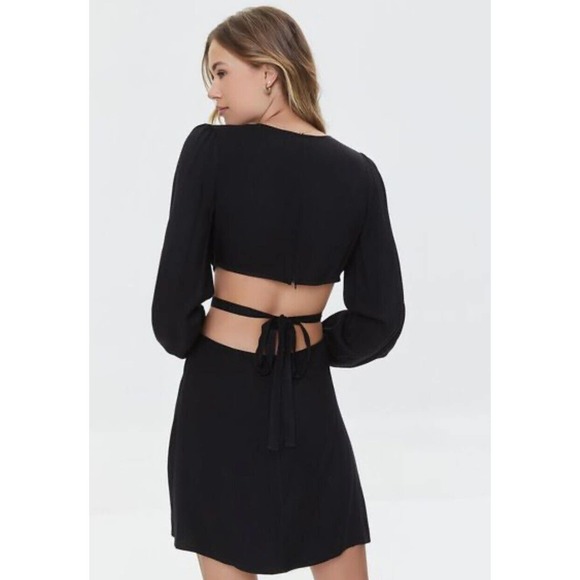 NWT Forever 21 Dress Womens Black Deep V-Neck Long Sleeve Cutout Tie Back Size L - Picture 3 of 16